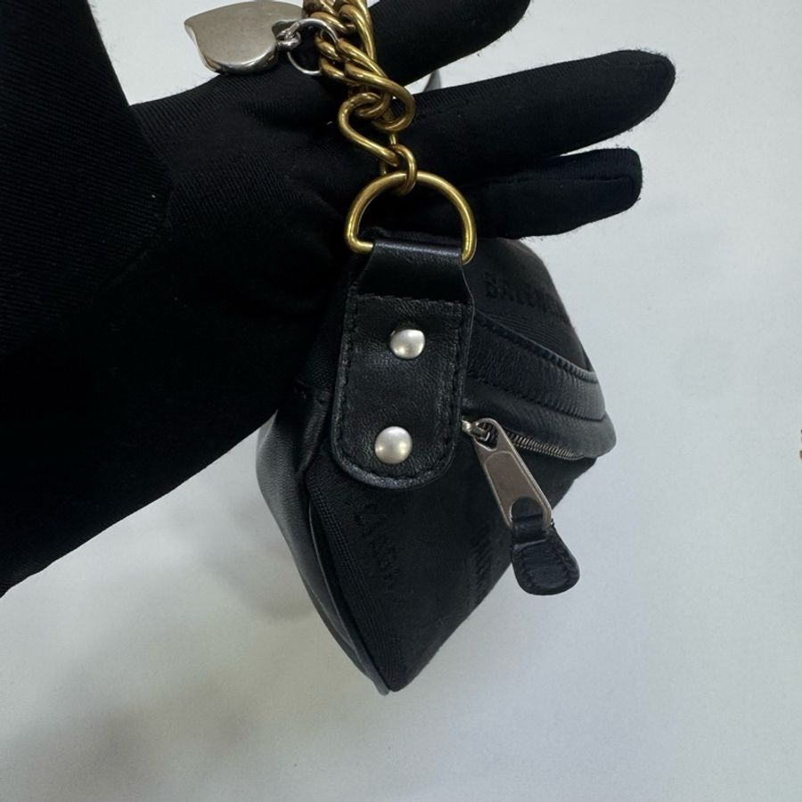 Balenciaga/巴黎世家 黑色印花logo掛飾胸包單肩包-3