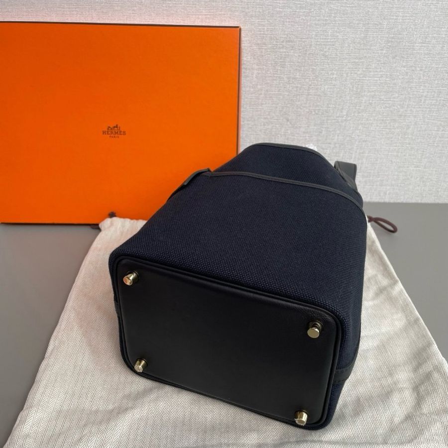 Hermes愛馬仕 Picotin菜籃子18
黑金cargo帆布拼皮水桶包 99新✨️-6