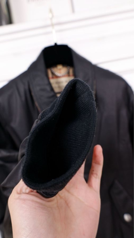 Burberry黑色pu两口袋拉链夹克外套-21