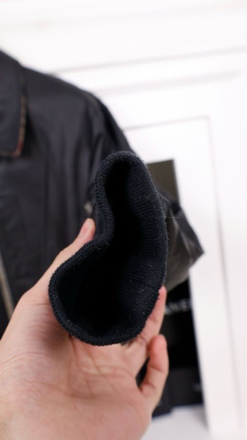 Burberry黑色pu两口袋拉链夹克外套-24