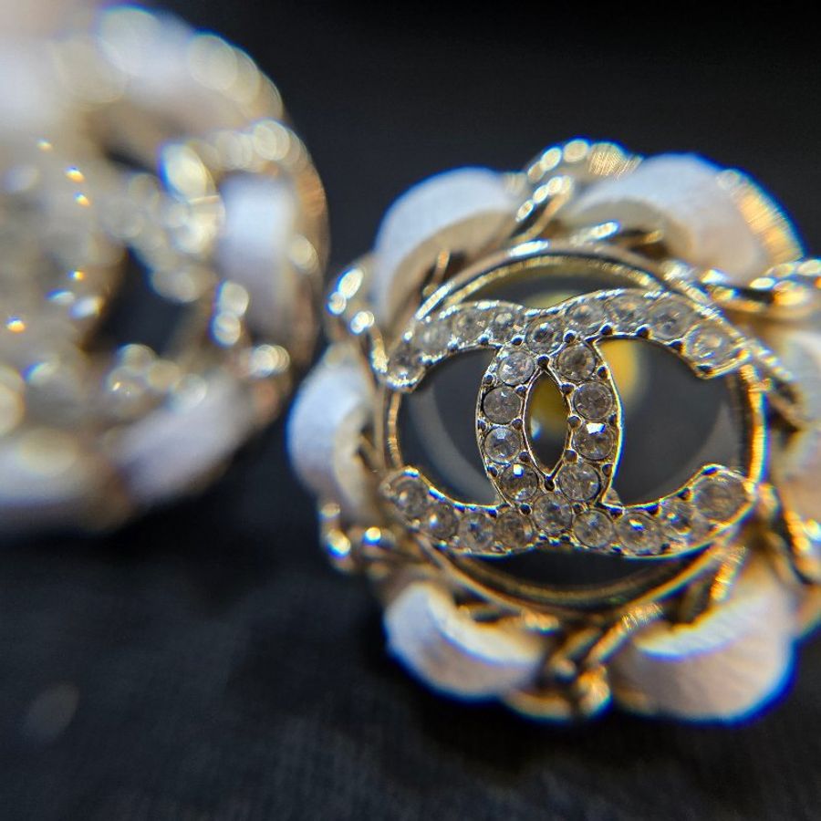CHANEL 香奈兒 水鑽CC白色皮穿鏈耳環 金色 1.5cm 經典雙C耳環-4