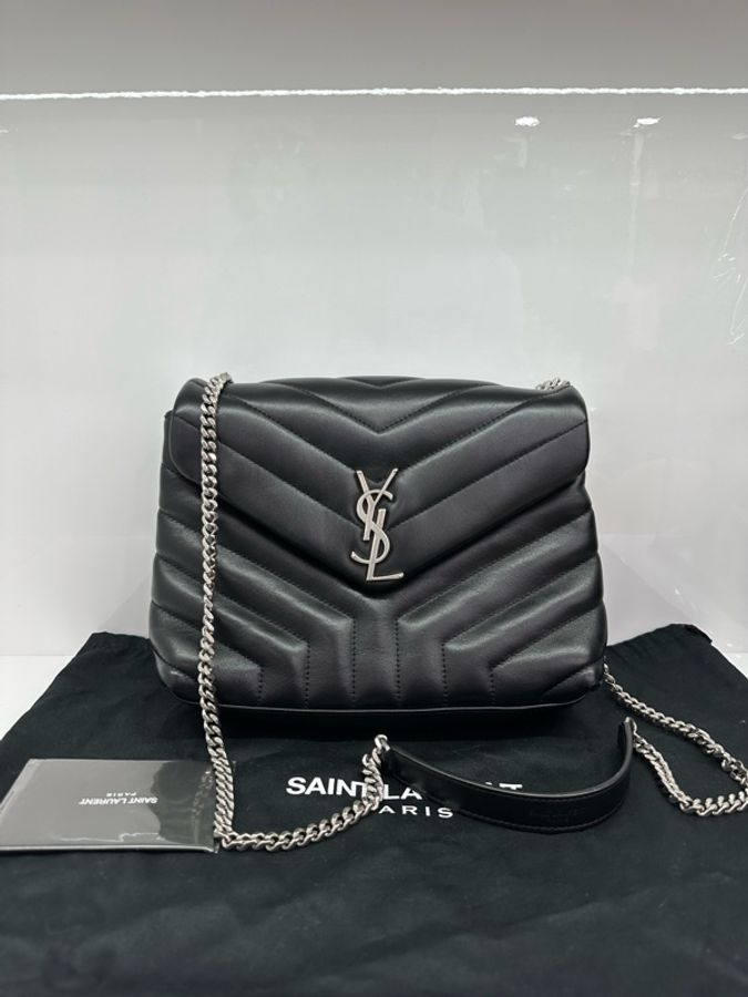 YSL聖羅蘭Loulou黑金鍊條包 16年 尺寸23x17-0