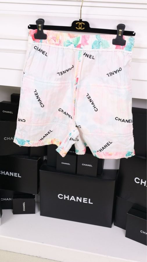 Chanel 94年山茶花水彩涂鸦棉服马甲短裤套装-13
