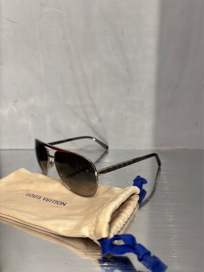 Louis Vuitton 飛行員墨鏡 |Classic Trend CT精品|台北東區實體-1