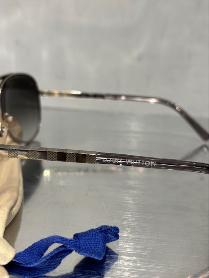 Louis Vuitton 飛行員墨鏡 |Classic Trend CT精品|台北東區實體-3