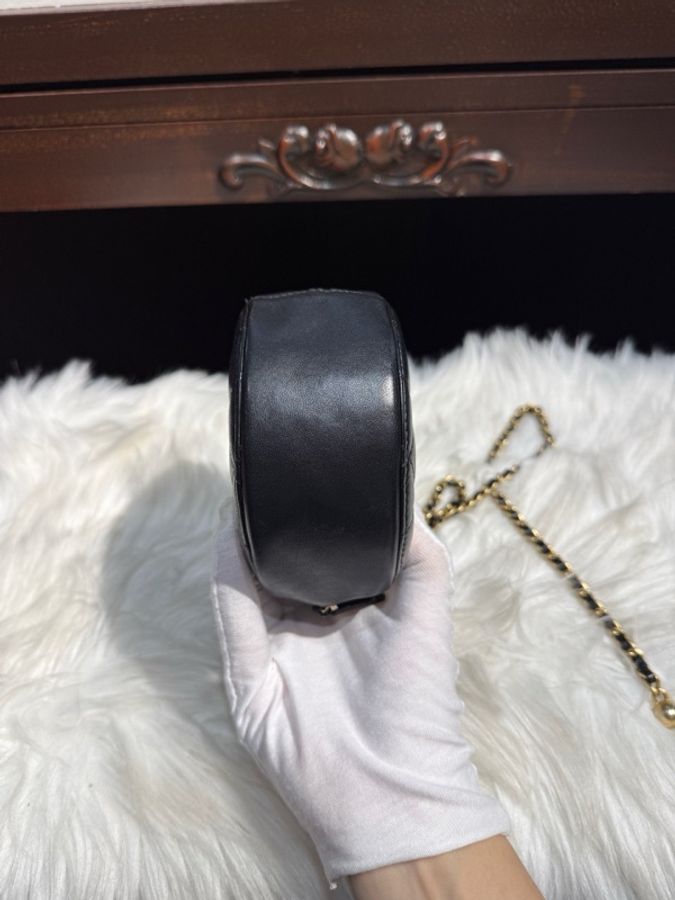 香奈兒Chanel 金球圓餅包 黑金羊皮31開 98新-5
