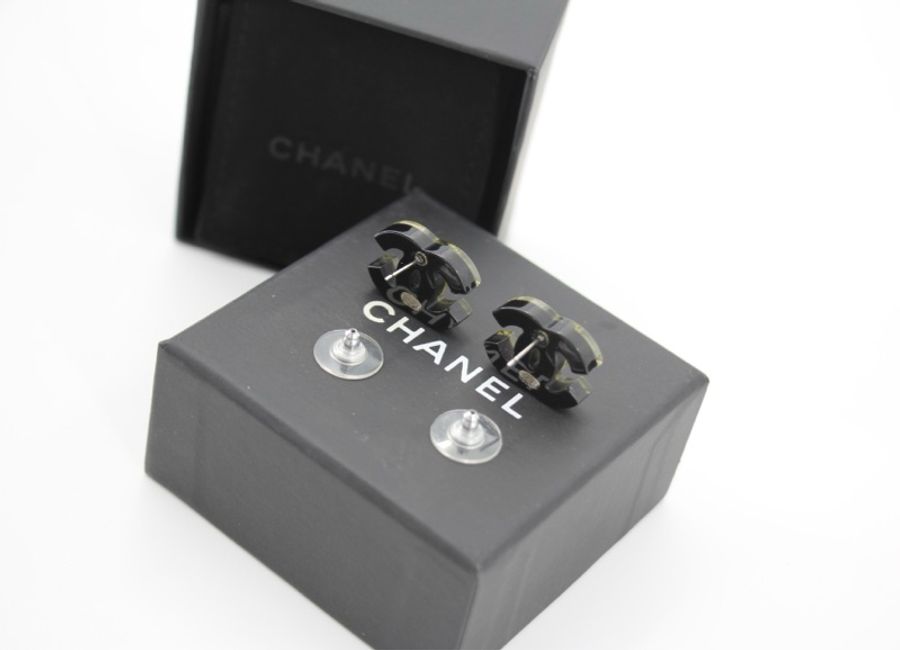 Chanel 17S 樹脂金粉黑色耳環-11