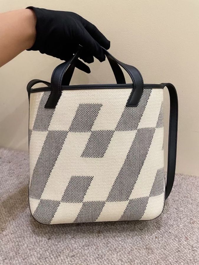 Hermes 愛馬仕 熊貓黑白拼色 Cabas27 兩用tote Z刻 無配件 尺寸:27x24x9.5cm-0