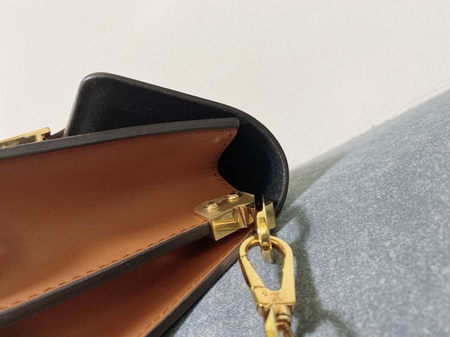 LOUIS VUITTON MINI 達芙妮-42