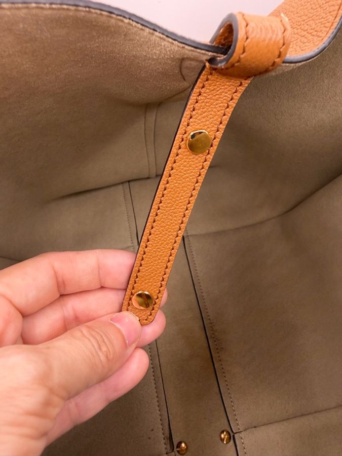 TOD'S 經典 T Timeless 金屬 T 扣荔枝紋皮革肩背包 / 托特包 中號(焦糖棕 / 可放A4)-14