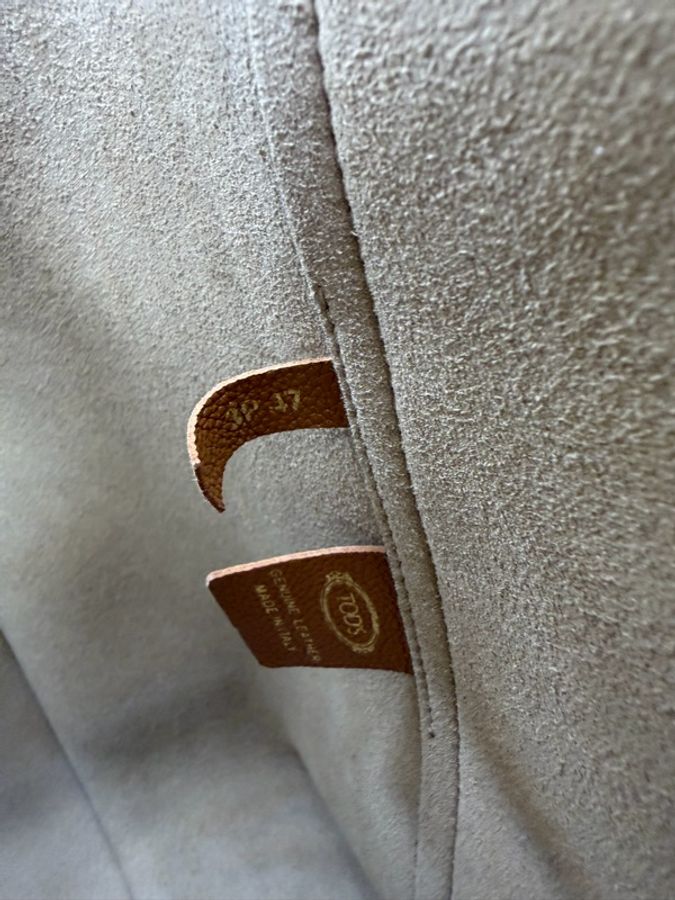 TOD'S 經典 T Timeless 金屬 T 扣荔枝紋皮革肩背包 / 托特包 中號(焦糖棕 / 可放A4)-20