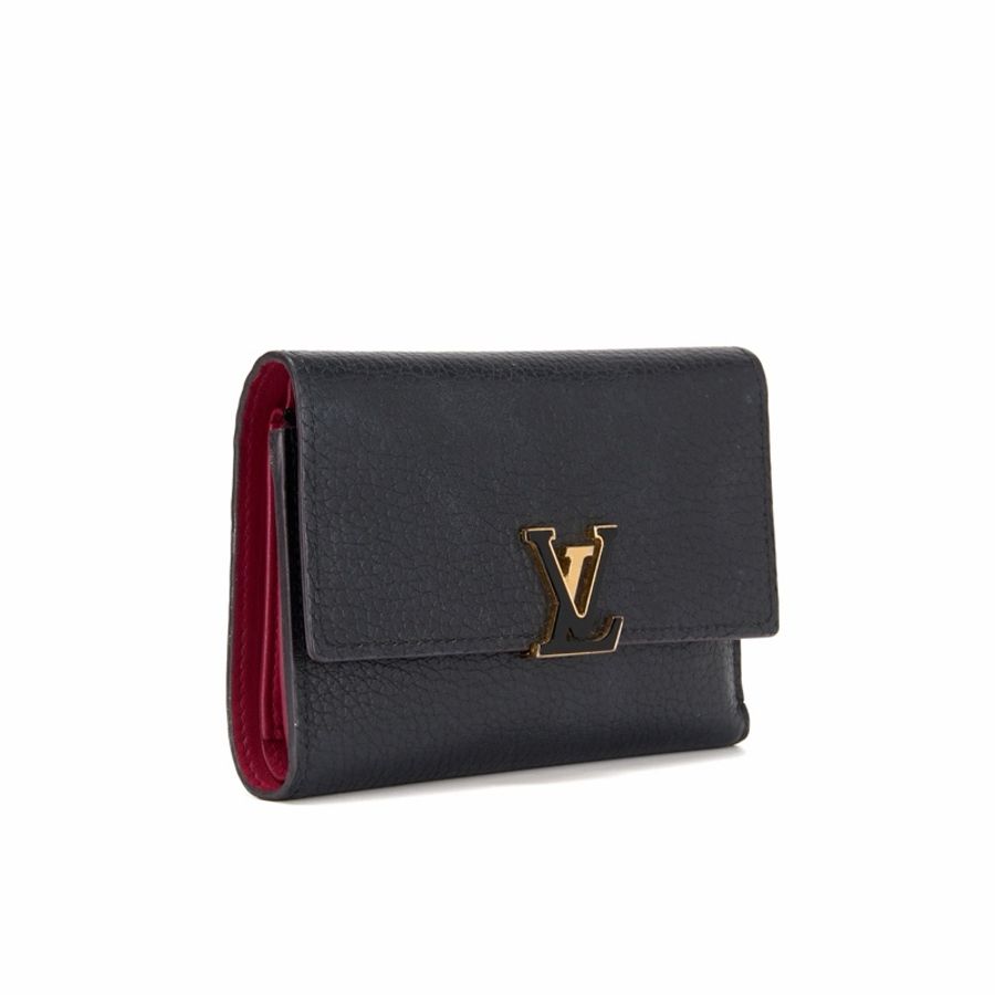 Louis Vuitton • 經典Capucines黑金荔枝牛皮短夾-4