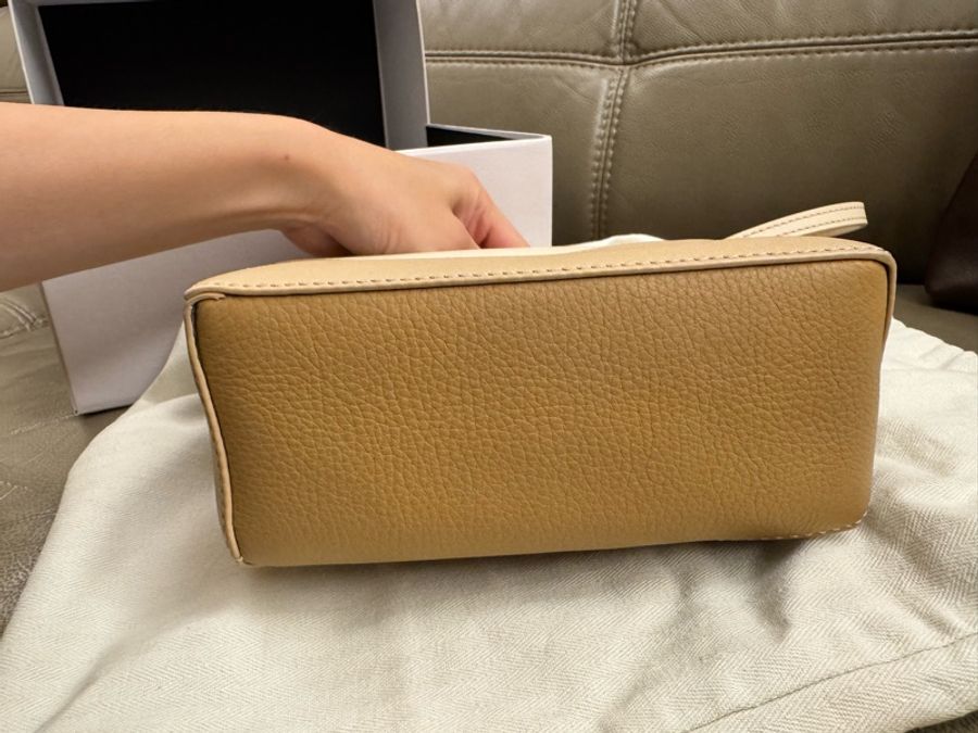 Loewe 羅意威 puzzle mini bag 奶茶色 沙色拼接包-3