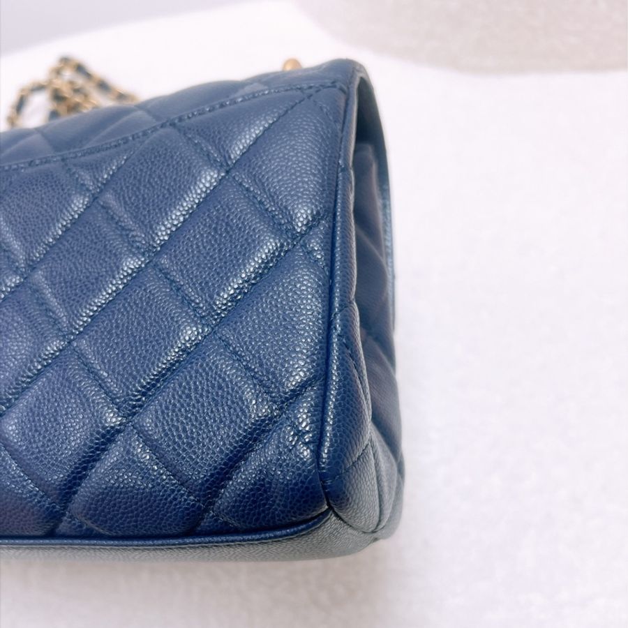 閒置99%新 Chanel 鏈條手柄 深藍色翻蓋包-13