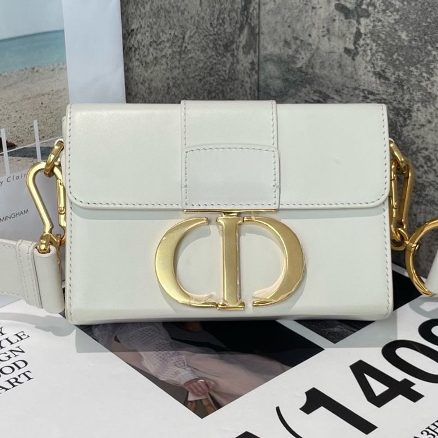 Dior 迪奧 蒙田 Montaigne 尺寸:17.5*12cm 純白亮面牛皮 配寬肩帶-0