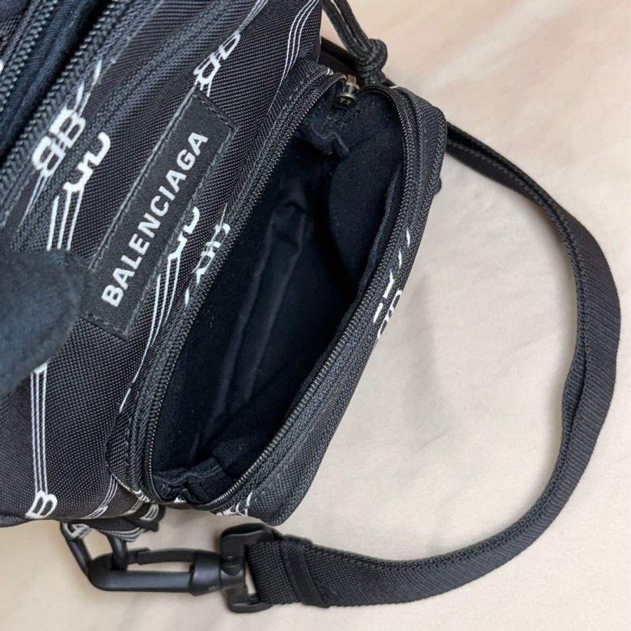 🔥 輕巧實用 近新閒置 Balenciaga 巴黎世家 新款🈵版 尼龍 腰包/胸包-7