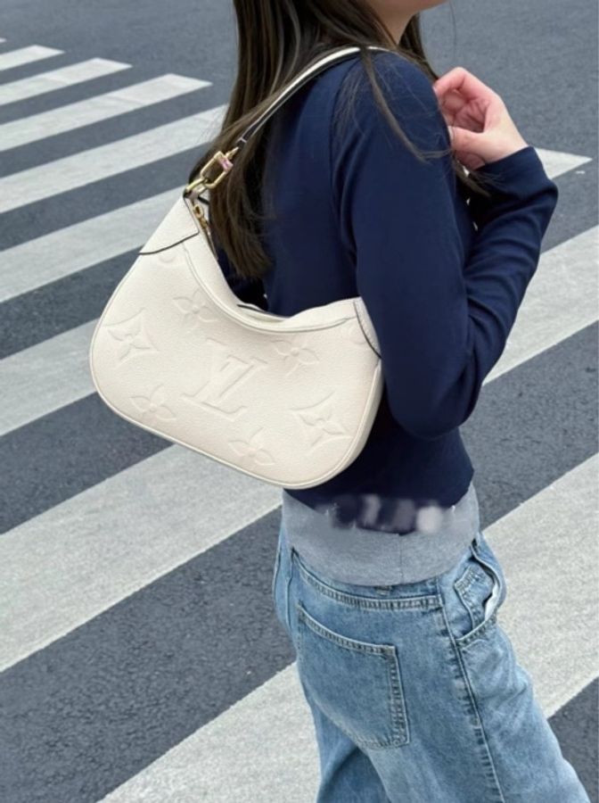 Louis Vuitton .路易威登 bagatelle 牛角包 奶白色 尺寸:24*7*18cm-4