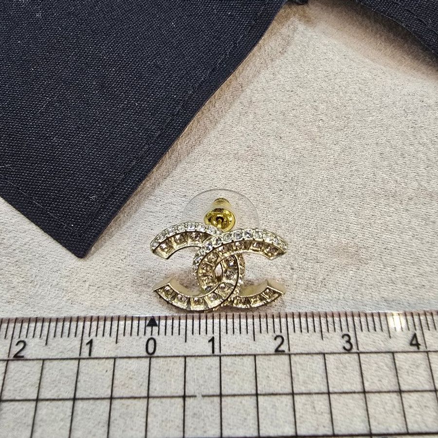 CHANEL 香奈兒 經典雙CC滿鑽耳環 金色 水鑽Logo耳環 2cm-8
