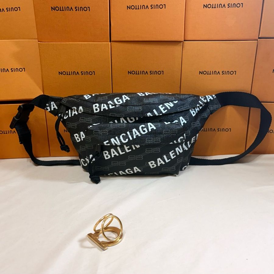 ‼️限時驚喜 即將下架 新款 Balenciaga 巴黎世家 🈵版 pvc 防水 大腰包 胸包-0