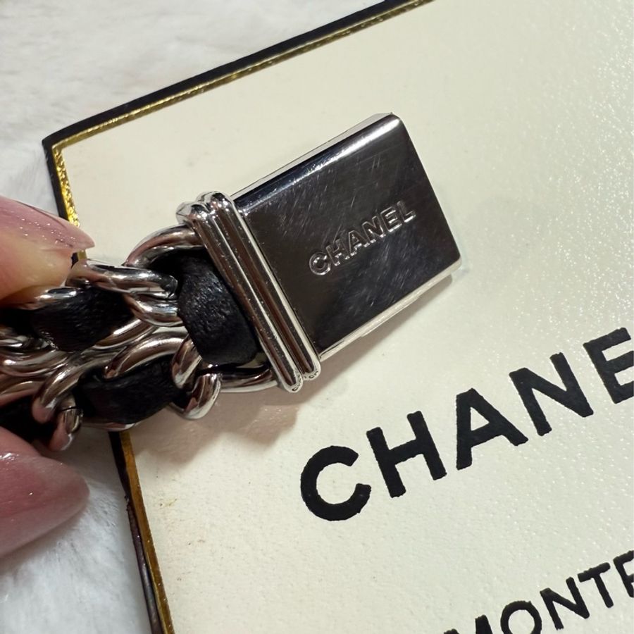 CHANEL 香奈兒 皮穿繩黑金 方糖 首映錶M號-9