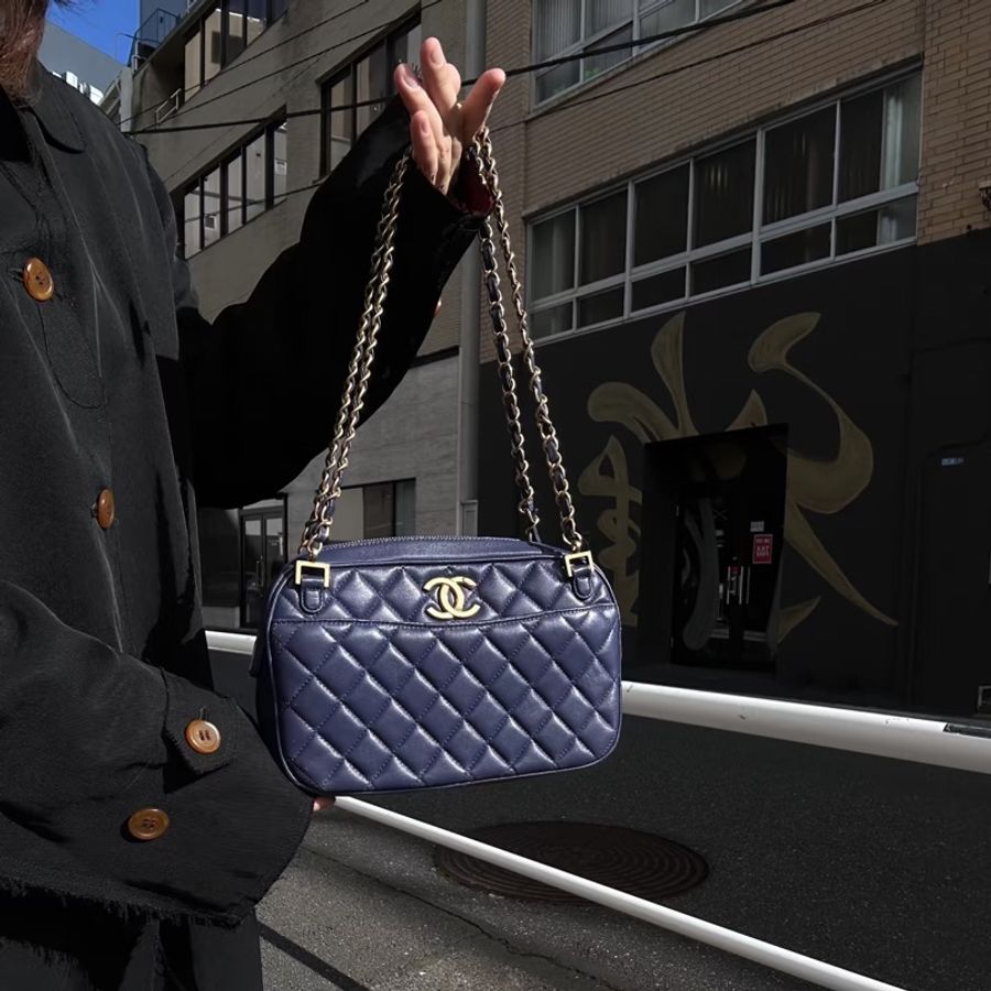 Chanel • 經典金幣深藍色金釦鏈條包-1