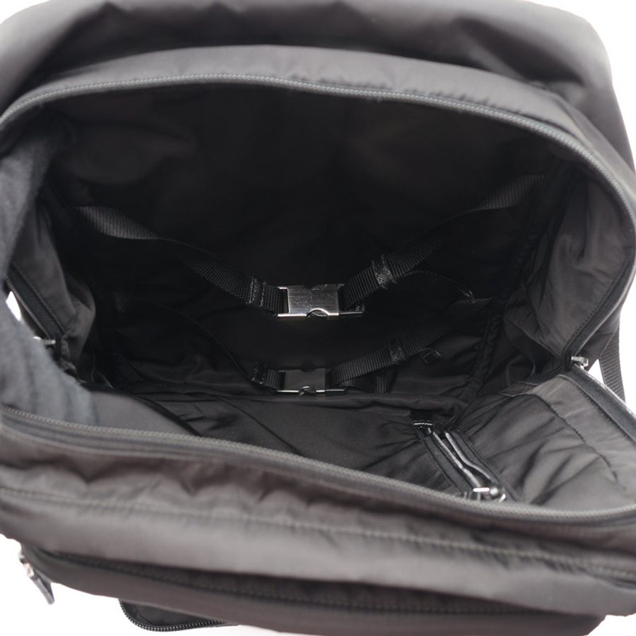 PRADA 普拉達 Re-Nylon 後背包 黑色 尼龍 2VZ101-2