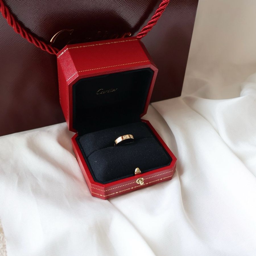 Cartier卡地亚18k黄金love单钻戒指,尺码47号,99新-1