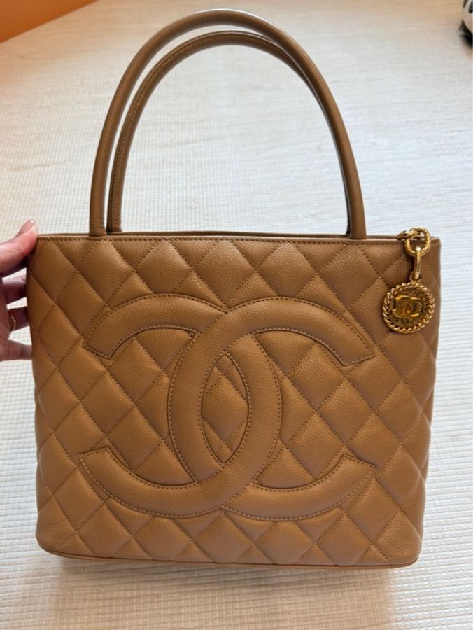 CHANEL Medallion Tote 金幣包 古董包-1