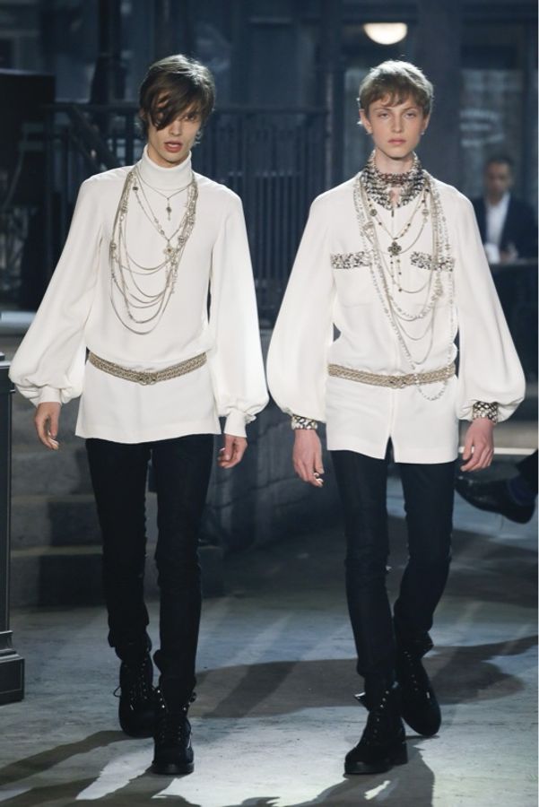 Chanel 16年罗马系列秀款香槟色真丝亮片两口袋立领长袖衬衫上衣-3