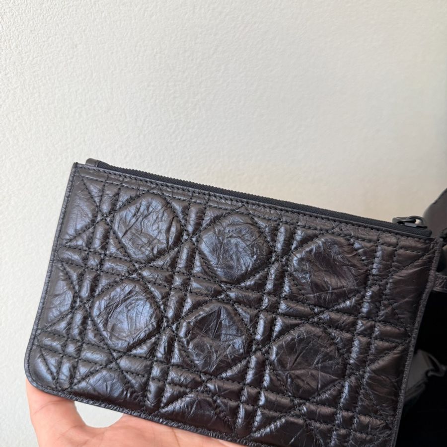 Dior Toujours 中號 黑色油蜡皮-4