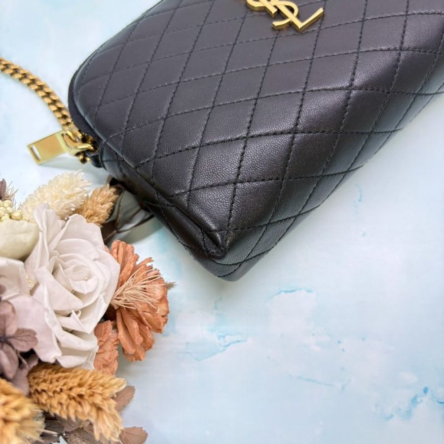 YSL GABY小羊皮貝殼包-7