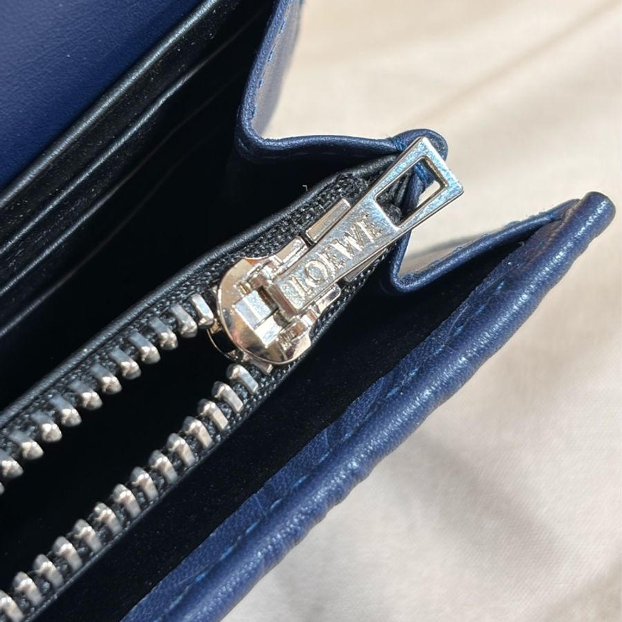✨經典不敗 Loewe 羅意威 老花深藍 翻蓋10卡長夾 長錢包-6