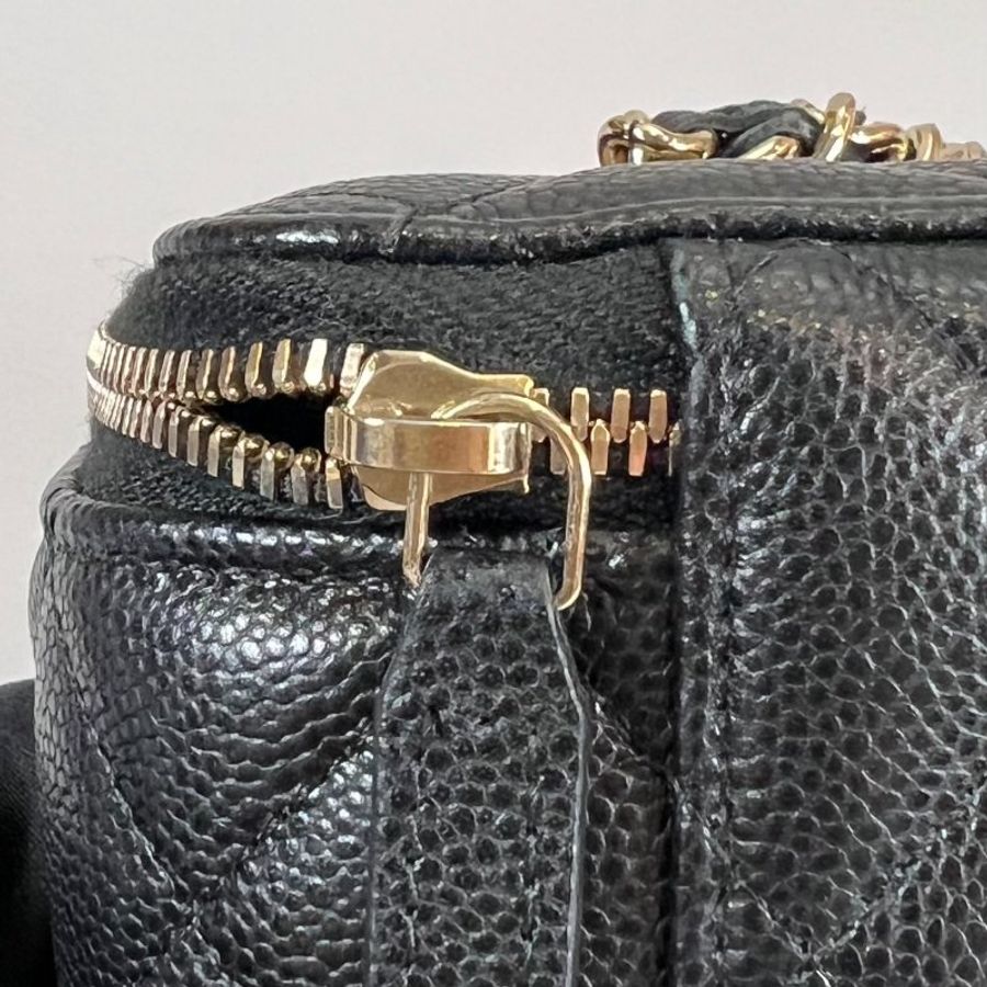 CHANEL VANITY 化妝盒 黑荔枝淡金 晶片款-11