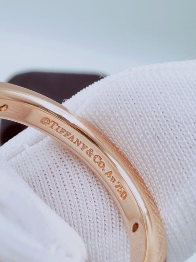 Tiffany 蒂芙尼Tiffany&Co.系列 字母三鑽戒指 51號18K玫瑰金 尺寸 窄版3mm 附件無-6