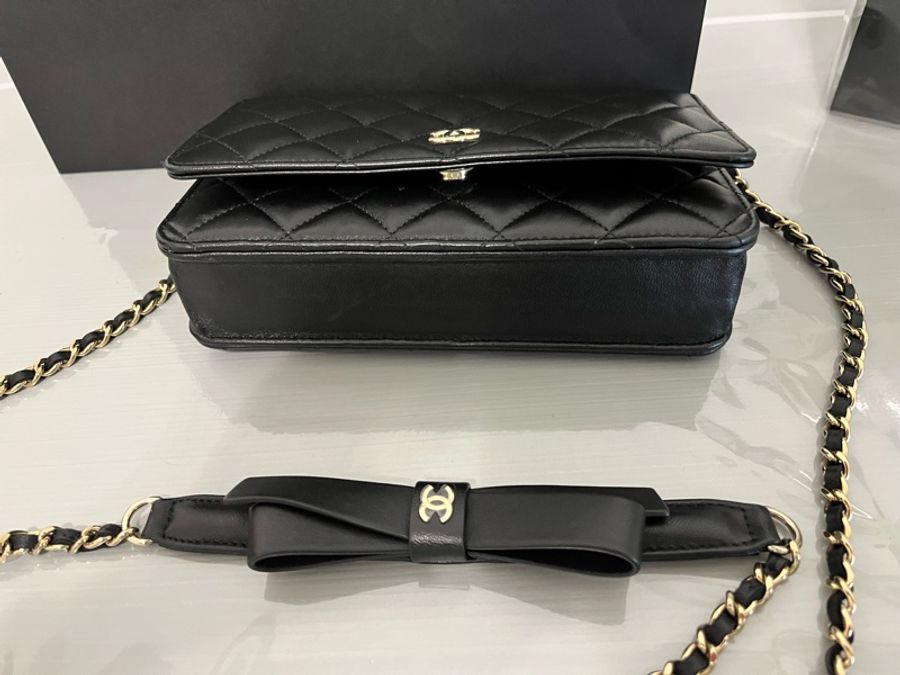 CHANEL 香奈兒 經典菱格紋蝴蝶結 WOC 斜背鏈包 黑金 全配-3