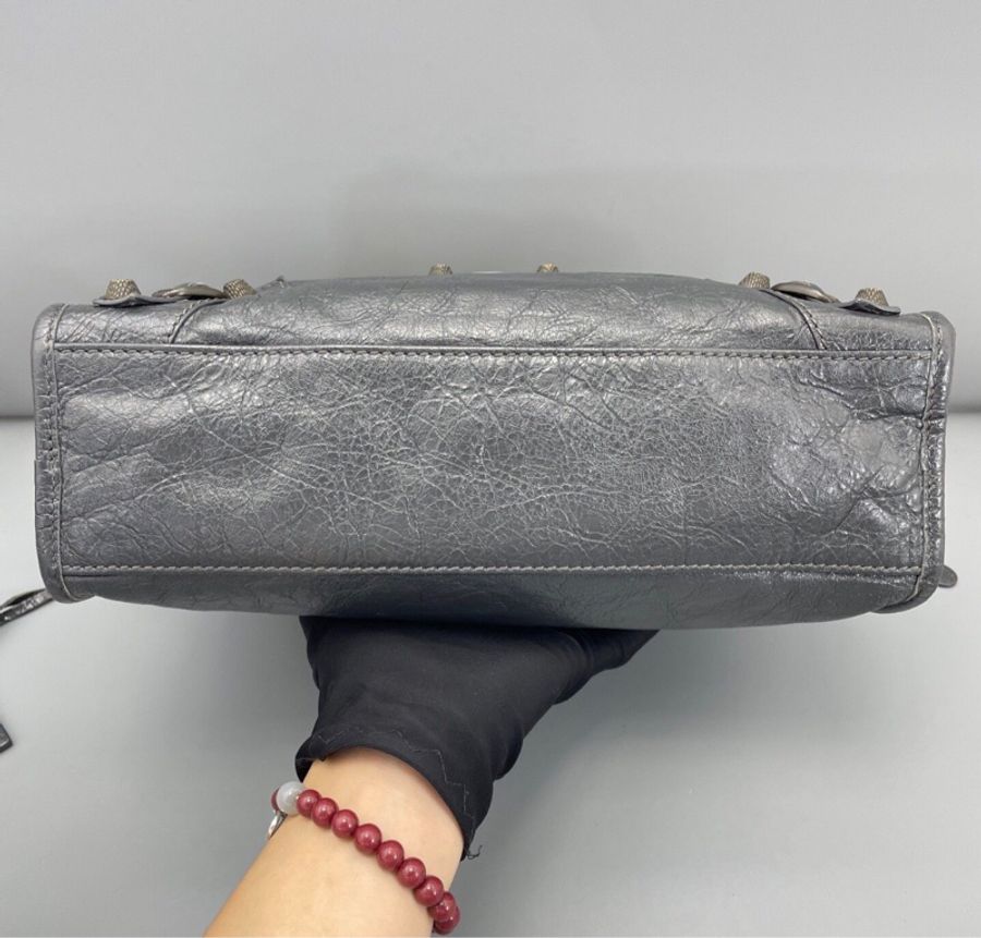 【中性風的神🩶全網最甜價✨】BALENCIAGA 巴黎世家 Le city 機車包 中號 霧霾灰-6