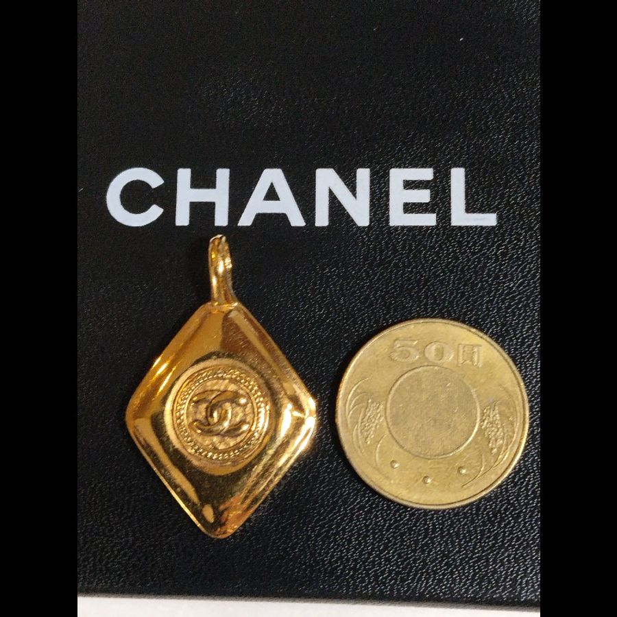 Chanel Vintage 90年CC LOGO 墜子,厚鍍金材質,整體圓潤飽滿-3