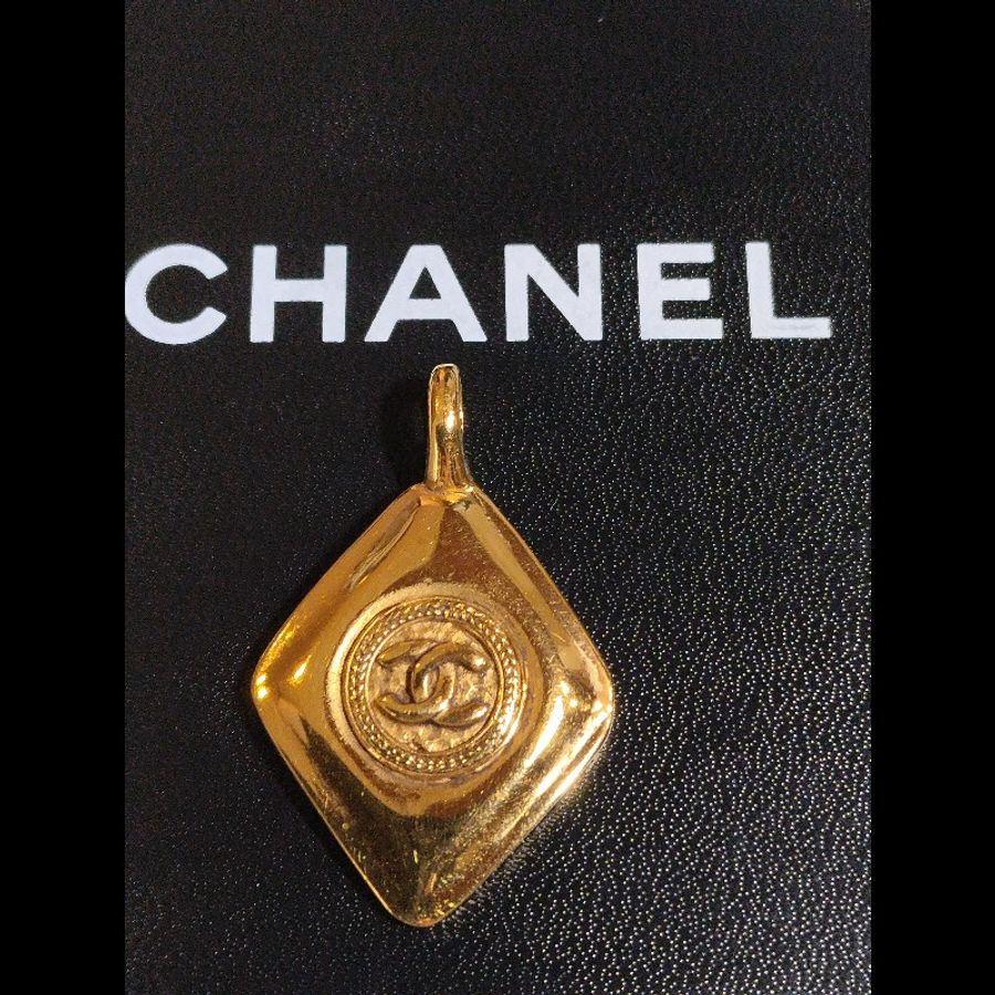 Chanel Vintage 90年CC LOGO 墜子,厚鍍金材質,整體圓潤飽滿-5