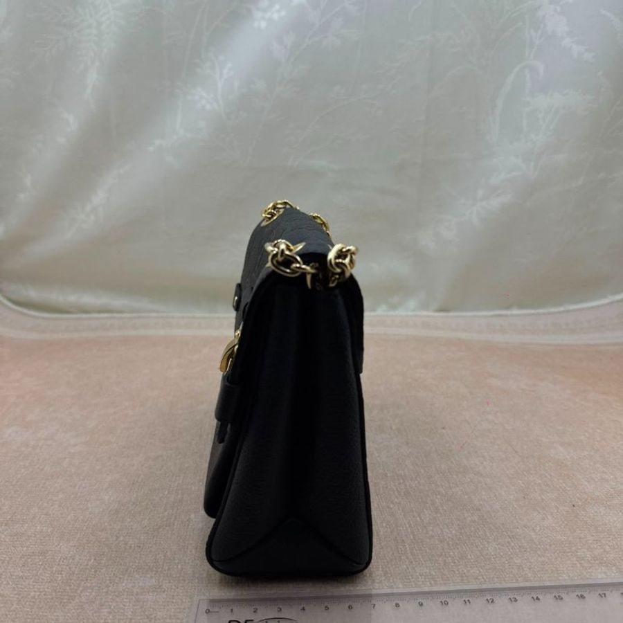 LV Vavin PM 黑色壓紋牛皮鏈條包-1