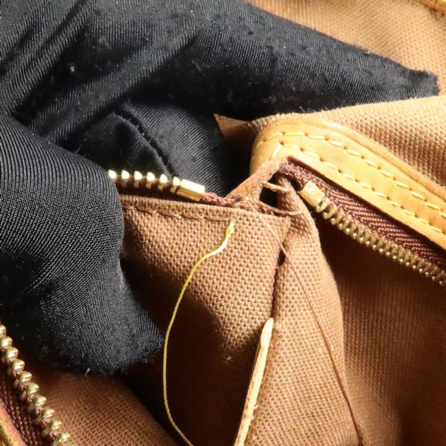 LOUIS VUITTON Monogram Batignolles Horizontal金扣肩背袋-26