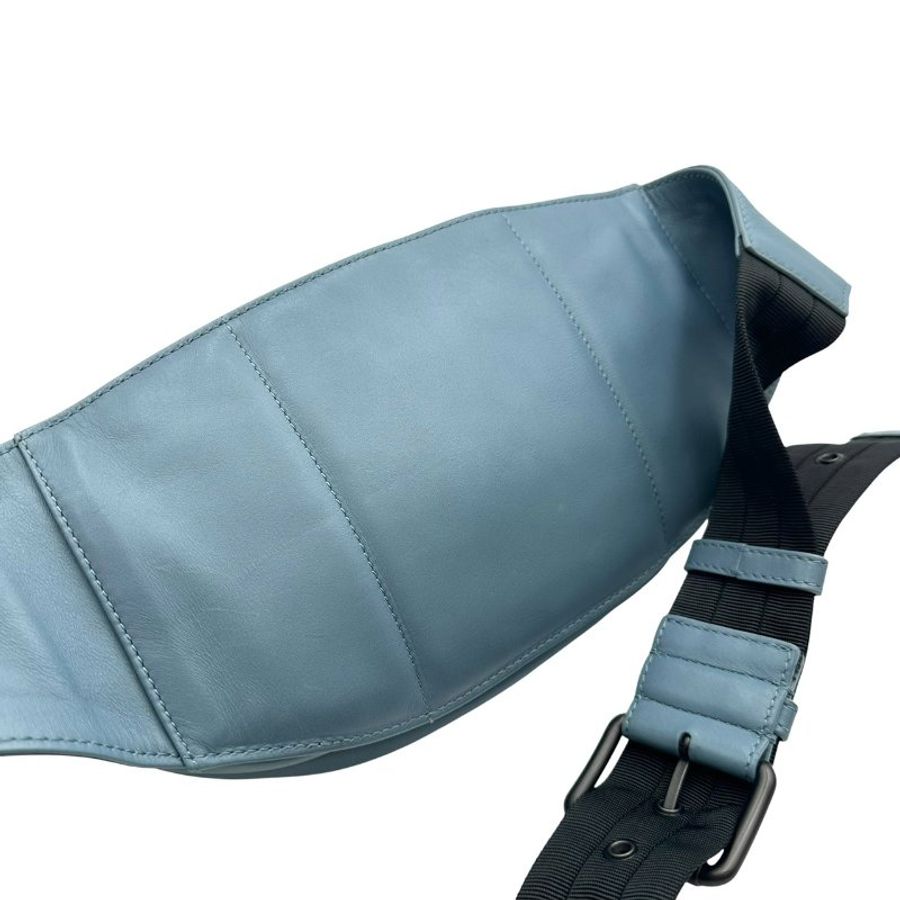 【美收精品】Bottega Veneta 藍色手工編織小羊皮腰包 C-872【隔月月中將轉賣至日本 上架期限30天】-8
