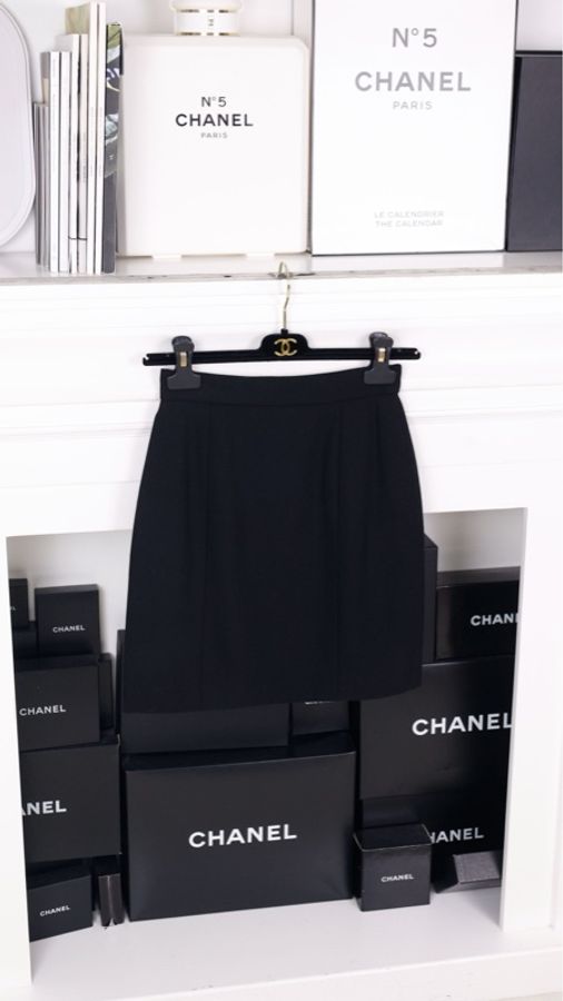 Chanel 92年黑色羊毛半裙-2