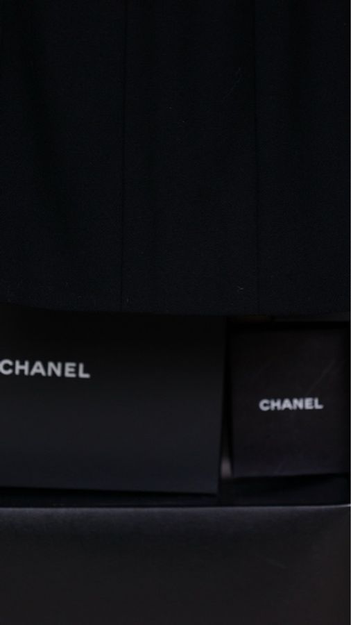 Chanel 92年黑色羊毛半裙-17