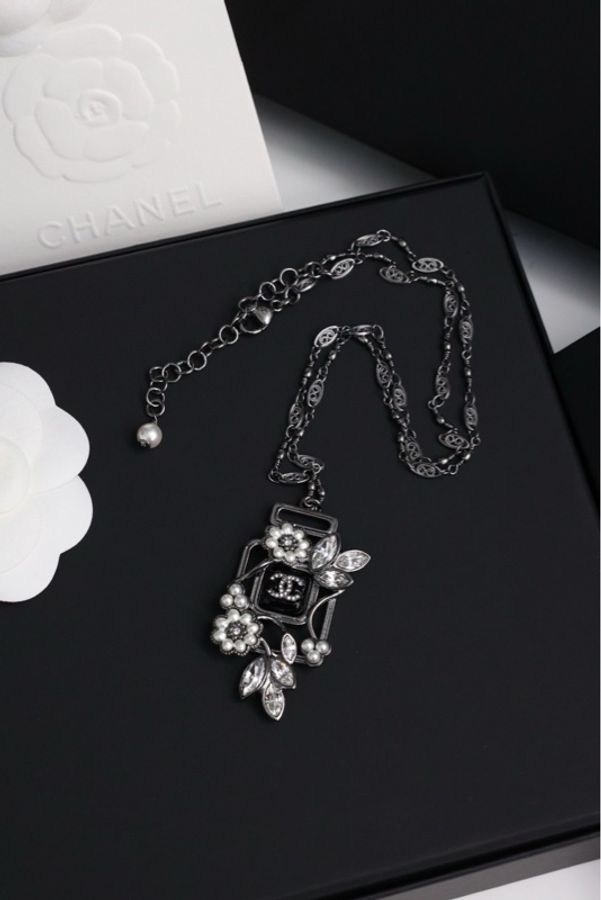 Chanel 22K5号香水瓶麦穗项链黑色-18