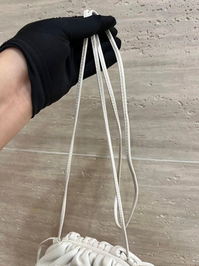 Bottega Veneta BV葆蝶家Veneta 小牛皮 mini白色雲朵包-7