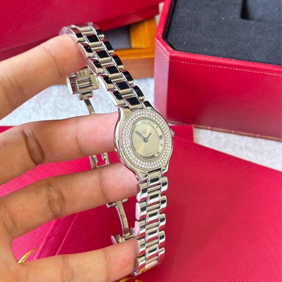 【1萬戴出上百萬效果👍🏻全網最低價💫】Cartier/卡地亞 女士 鑽石腕錶 銀色-1