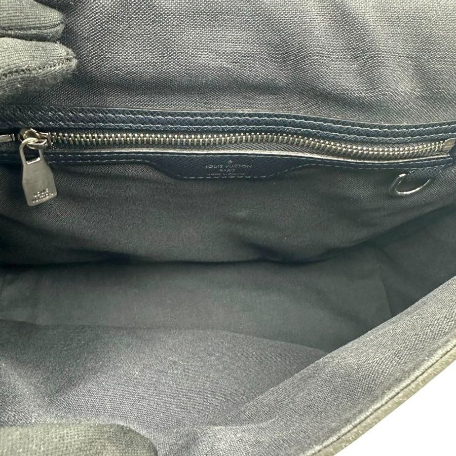 【美收精品】Louis Vuitton 深藍色十字紋皮革郵差包 C-867【隔月月中將轉賣至日本 上架期限30天】-10