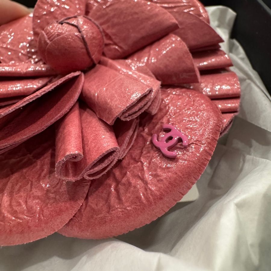 Chanel 香奈兒粉色小羊皮山茶花胸針-4