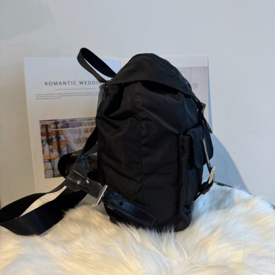 Prada 經典尼龍後背包-3
