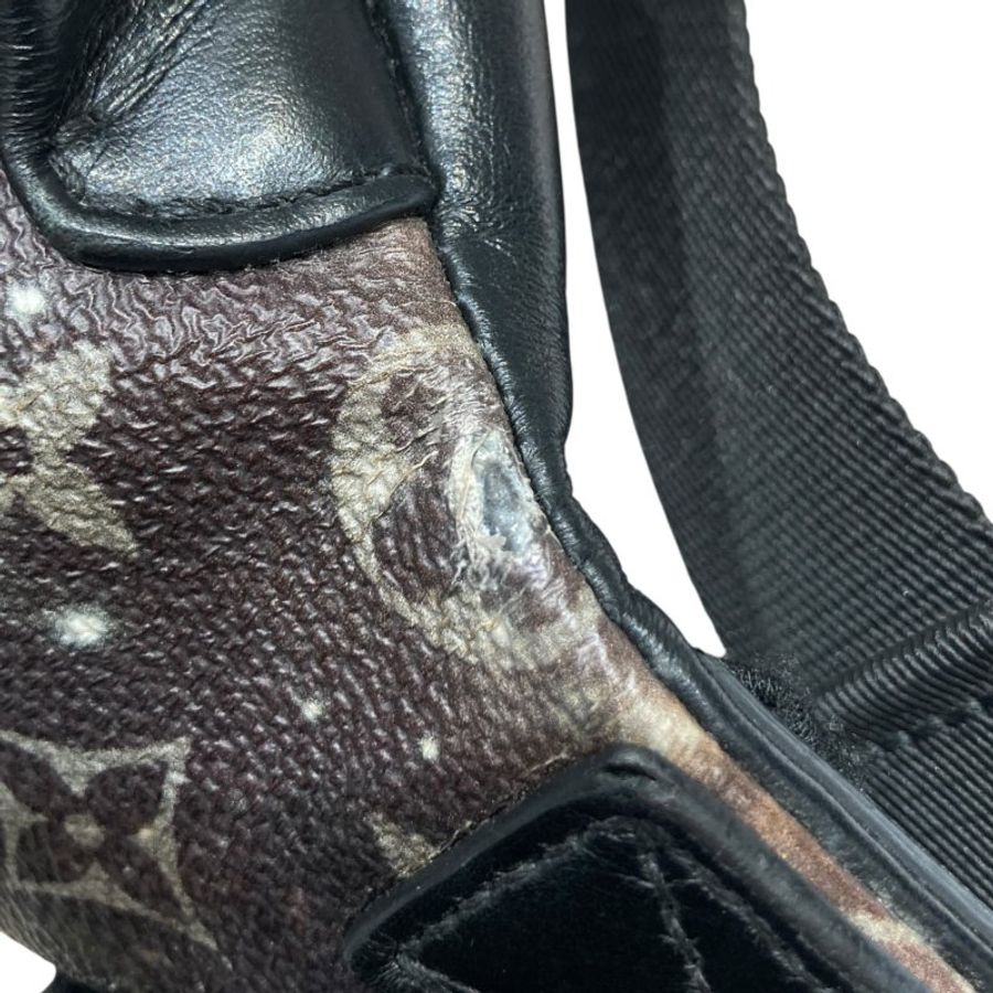 LOUIS VUITTON 路易威登 GALAXY DISCOVERY BUMBAG 星空銀河系列 季度限定漸層星空老花腰包 PVC帆布 棕黑色 黑釦-8